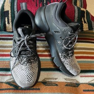 Salomon Women’s Predict Soc2 Running Shoes